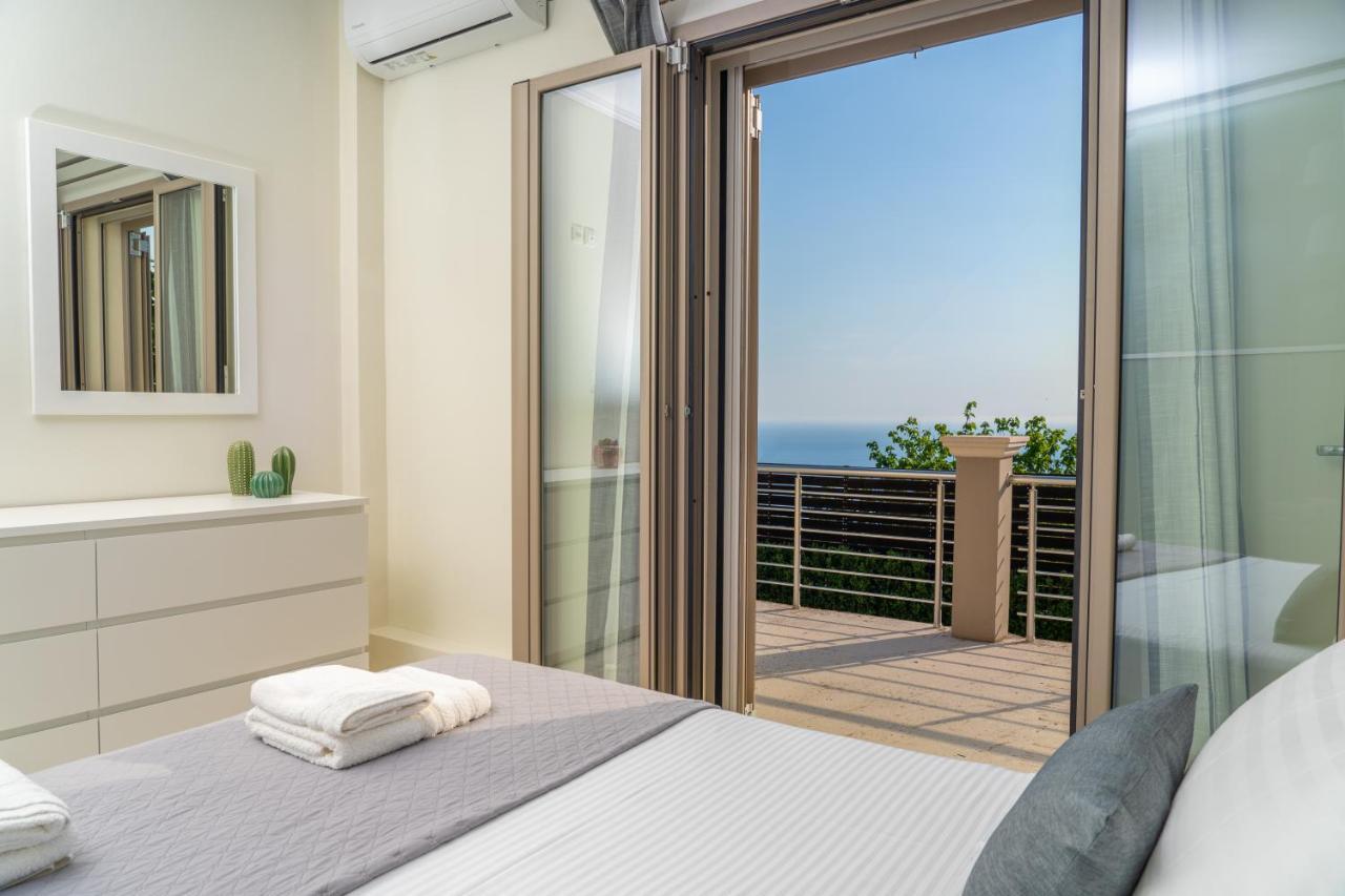 Lourdas Bay View Simotáta Extérieur photo